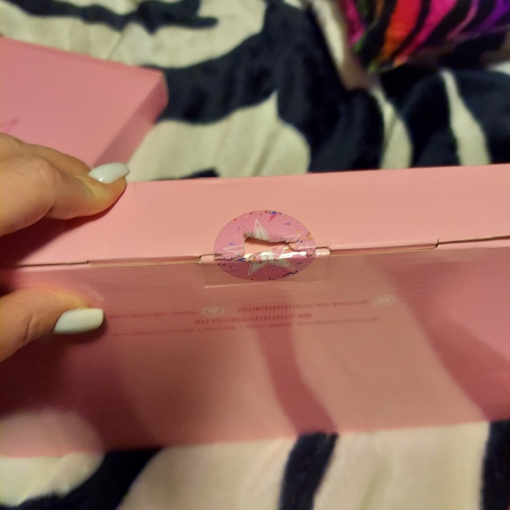 Jeffree star mirror